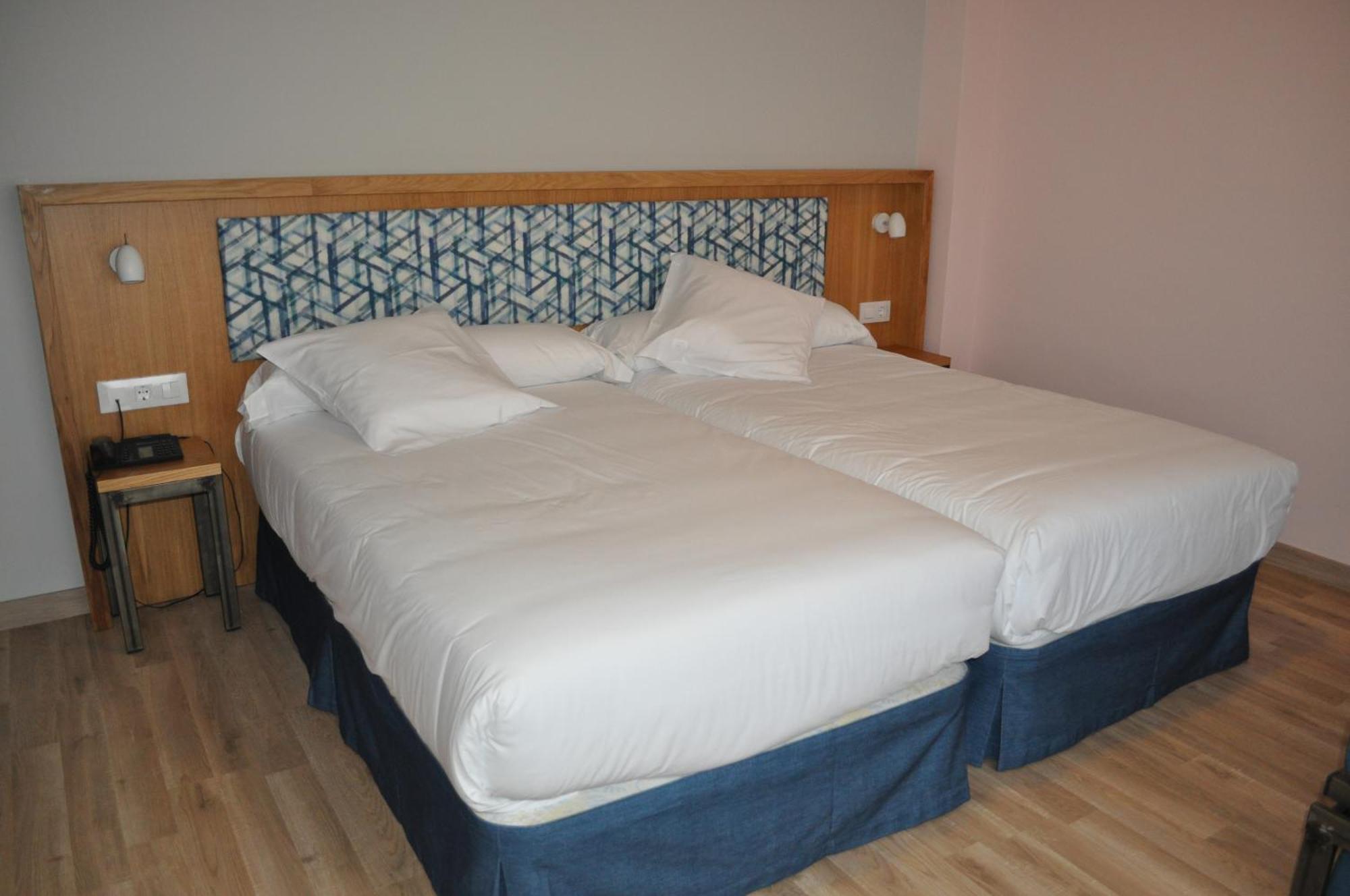 Hotel Celanova Chambre photo