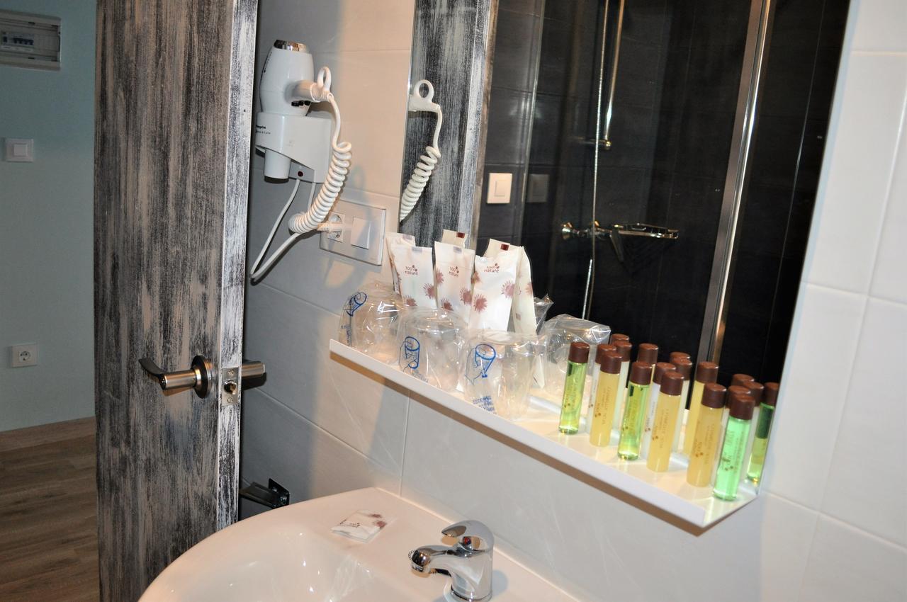 Hotel Celanova Extérieur photo